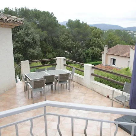 De 180 M2 Avec Piscine A Saint-raphael Pour 10 Personnes Villa Saint-Raphael (Var)