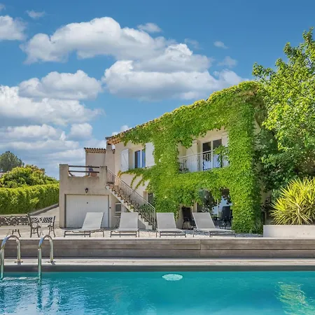 Villa De 180 M2 Avec Piscine A Saint-raphael Pour 10 Personnes Saint-Raphaël